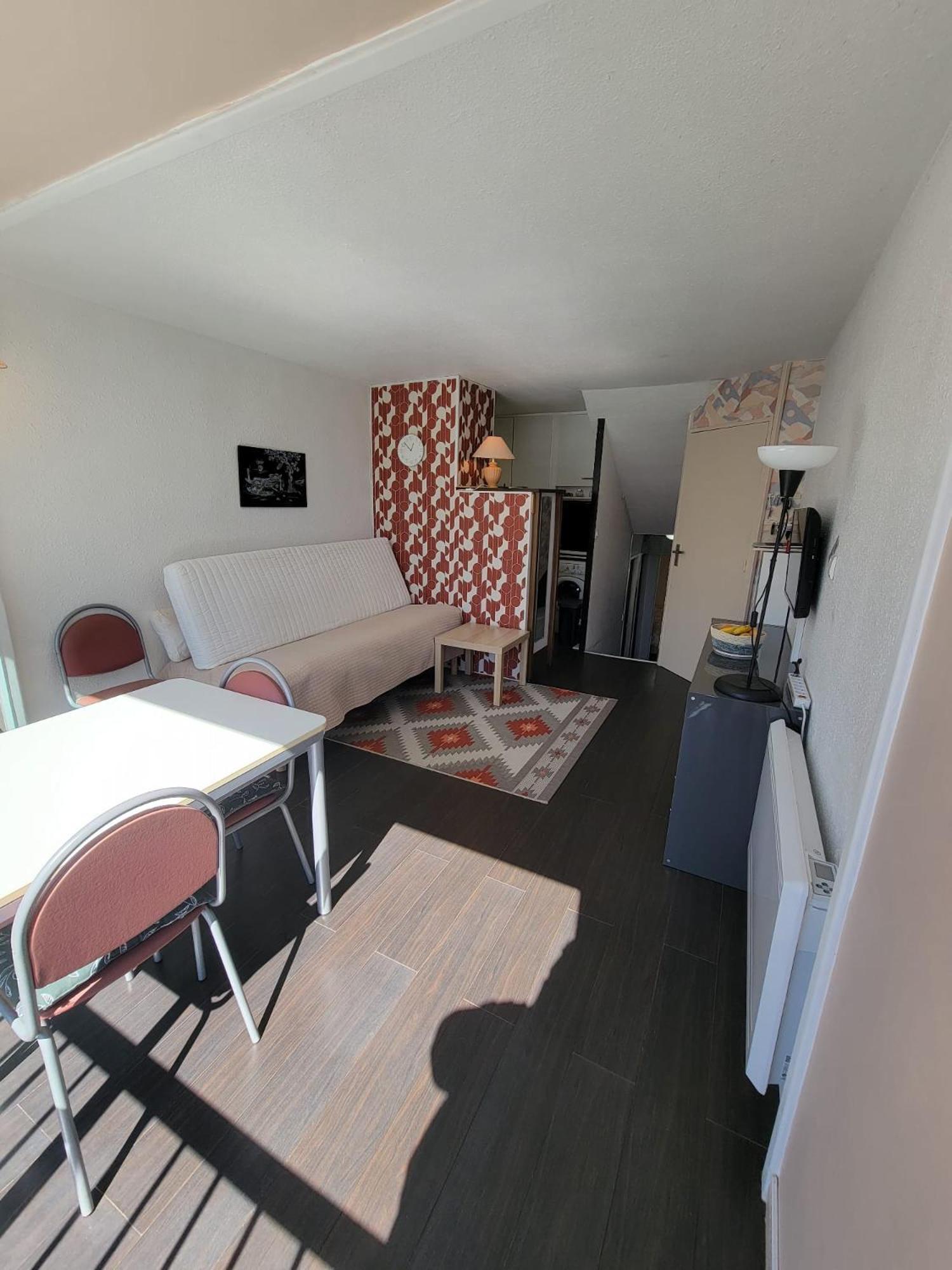 Apartment Type T2 Proche De La
