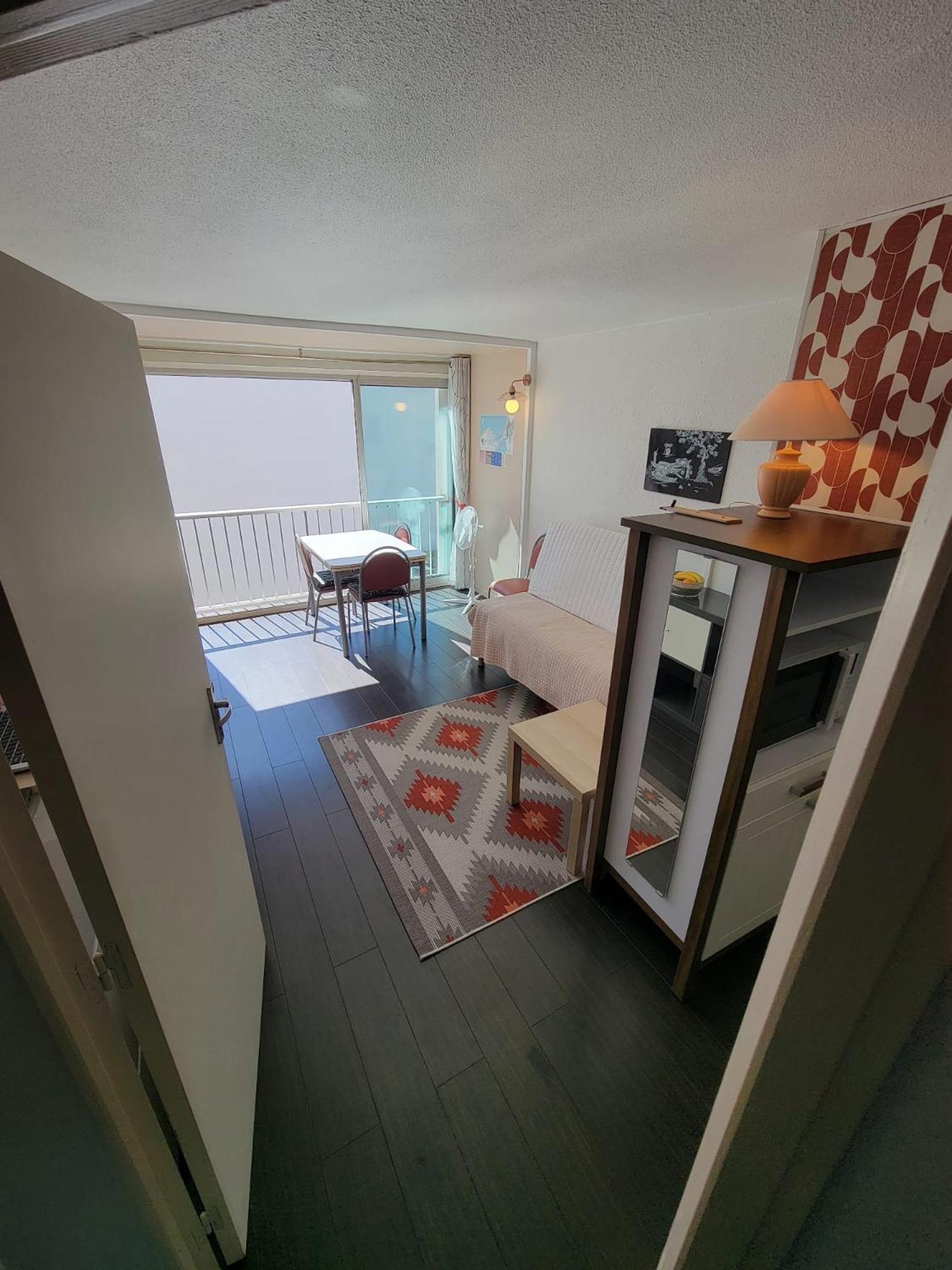 Apartment Type T2 Proche De La *
